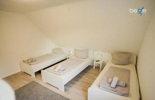 BEGE APARTMENTS Work Essentials - Foto 18