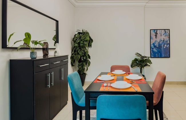 Distinct & Decent 2 BDR Apt. Steps From Nightlife and Airport - Foto 24