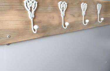 Studio 11 - Photo 26