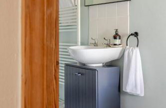 Boutique Suffolk Cottage Cosy Family Holiday Home with Garden Near Aldeburgh - Foto 37