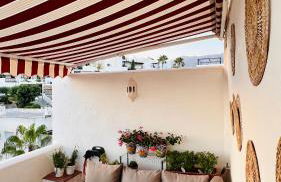 NEW penthouse with amazing views - Photo 20