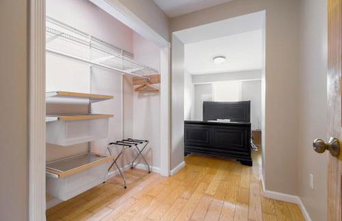 The Gray House by Gallaudet 4 BR 3 BA - Foto 21