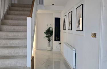 Glams beautiful luxury home - Foto 27