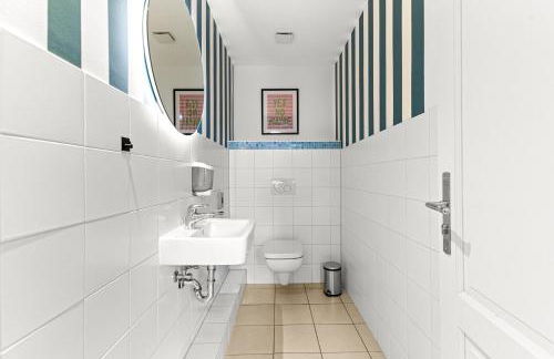 280 qm Billard Tischtennis Tischkicker - Foto 26