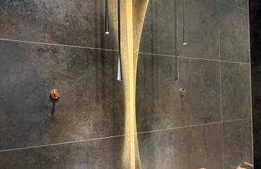 Studio 8 black & Yellow Urban Apartment City Center - Foto 14