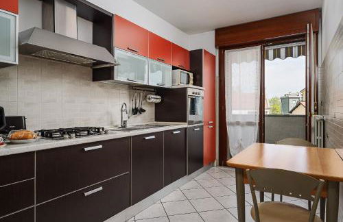 NEW - Parking - 10 min from Fiera MiRHO - sleeps 4 - Foto 5