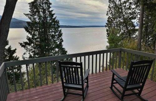 Waterfront Retreat with Fireplace, Hot Tub & Sauna - Foto 13