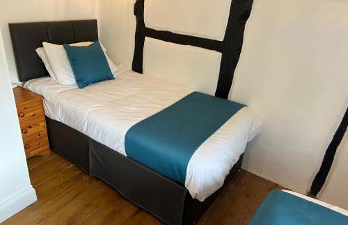 Cosy 3 Bed Cottage-Gloucester-Parking-Garden-Free Hot Tub Weekends-Work or Leisure - Foto 17