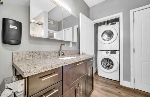 Cle Suites 1BR 1BA 5 min Walk to Cle Clinic #7 - Foto 6