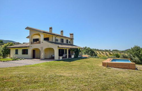 Gorgeous Home In Casperia - Foto 1