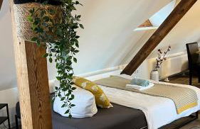 Black Billard l Loft für 2-5 Personen l Wohlfühlen in Altstadtnähe - Foto 1