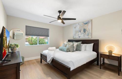 Modern Escape with Pool Ping Pong & Putting Green - Foto 27