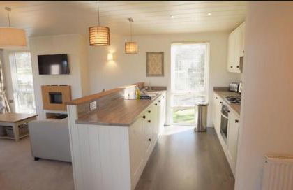 Luxurious Riverside Lodge - 'The Ardle' - Photo 13