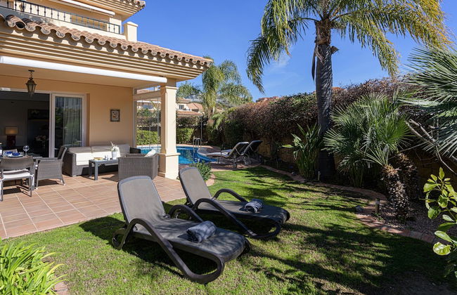 Villa Riviera in Urbanizaci n Riviera Sol - Photo 4