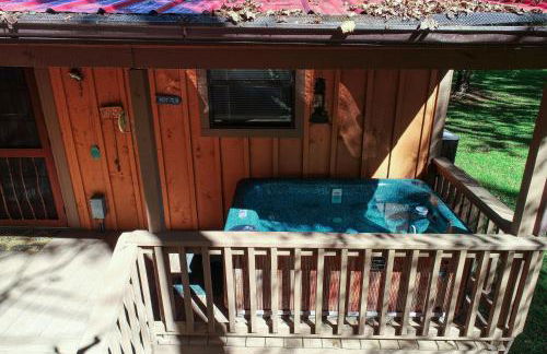 Wandering Creek - 2 Bedrooms, 1 Baths, Sleeps 6 Cabin by RedAwning - Photo 38