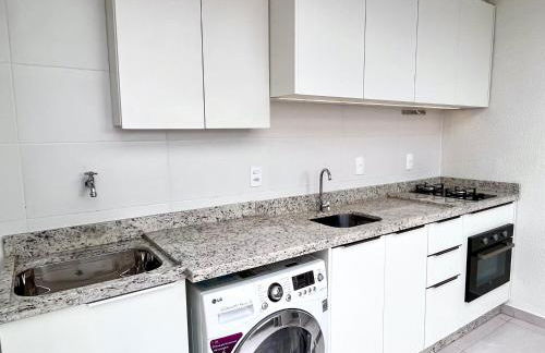 Cobertura Duplex no Campeche Florianópolis, 2 quartos com ar-condicionado, 3 banheiros, WiFi 1Gb, Cozinha completa, Estacionamento, Amplo terraço coberto com churrasqueira - Foto 24