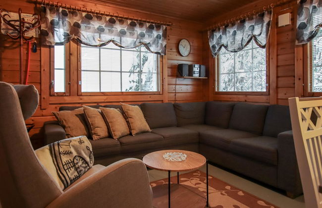 Aurinkoalppi 11a paritalon yläkerta - Foto 9