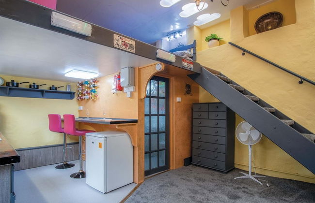 Clouds - 1 Bedroom Holiday Home - Milford Haven - Photo 30