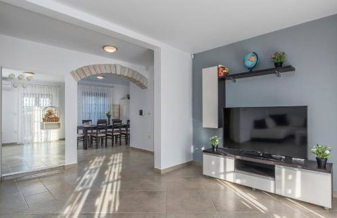 Spacious Villa Nikka with Beautiful Garden and Pool - Foto 23