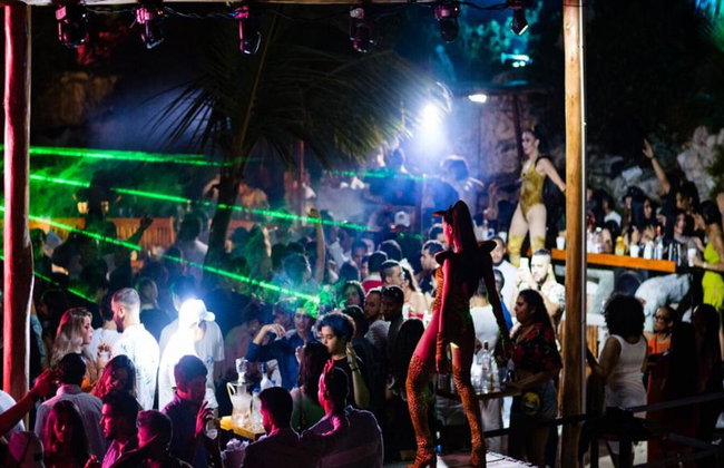 Cenote Party at Maroca – Open Bar + Skip the Line - Foto 7