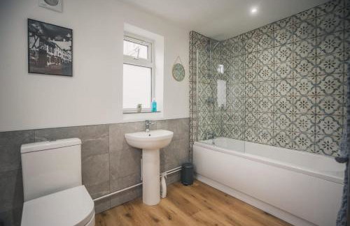 Charming 3 Bedroom Home with Garden in Banbury - Foto 10