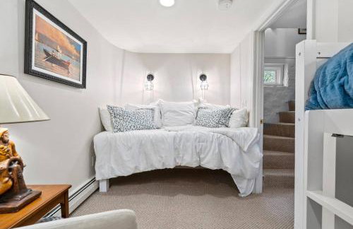 Rockport 3BR w/firepit|Walk to Bearskin Neck+Beach - Foto 27