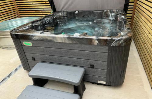 Sleeps14,Sauna,ColdPlunge,Hottub,xboxroom,XLgarden - Foto 48