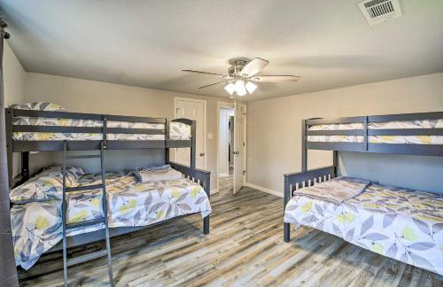 11 Mi to Lake Ouachita Family Cabin with Yard - Foto 17