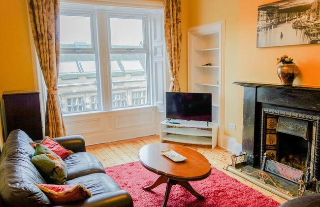 Newly Furnished Flat on Leith Walk, Sleeps 4 - Foto 9