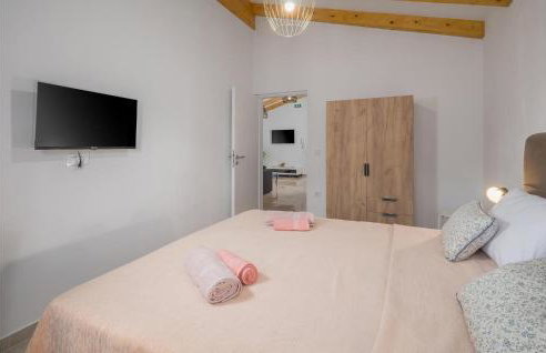 Awesome Home In Malisi With Kitchen - Photo 28