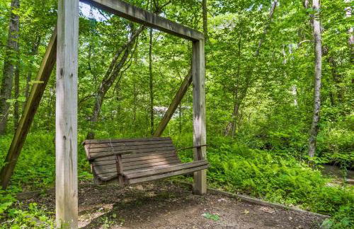 Peaceful Hideaway Treehouse near Little River Canyon - Foto 33
