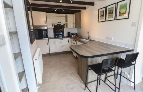 Candle Croft - Photo 8