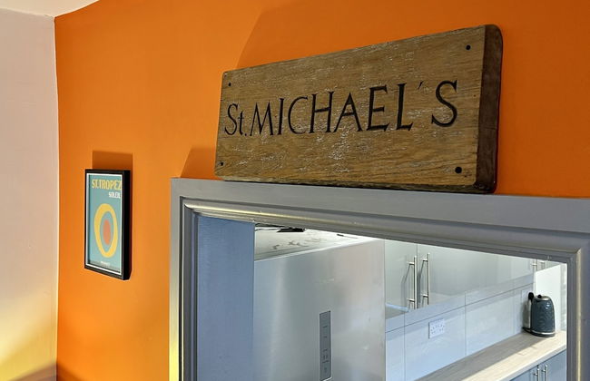 St Michael House - Photo 25