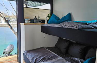 Mobiles Hausboot El'milia mit eigener Ankerboje auf dem See - Foto 6