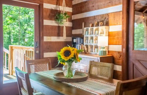 Private Riverfront Cabin, Kayaks, Ping Pong, Gym - Foto 10