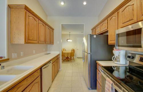 Lake Balboa Access Home with Dock and Yard - Foto 11