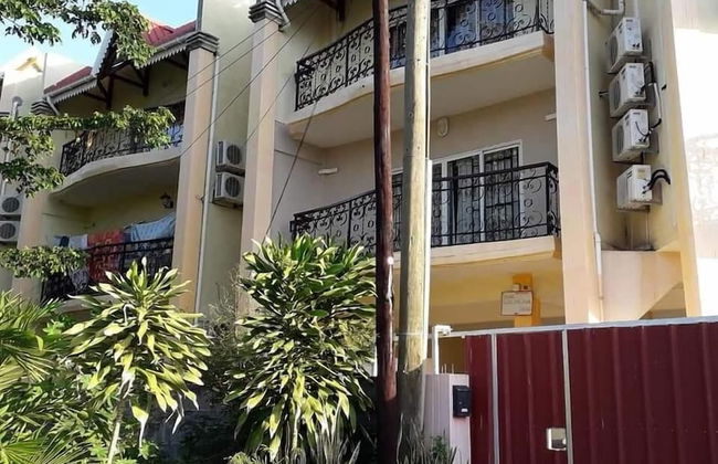 Captivating 3-bed Apartment in Flic en Flac - Photo 24