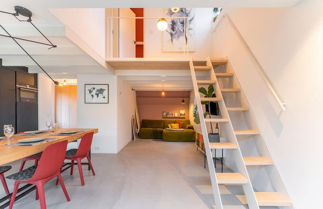 Stylish Holiday Home With Private Garden - Photo 20