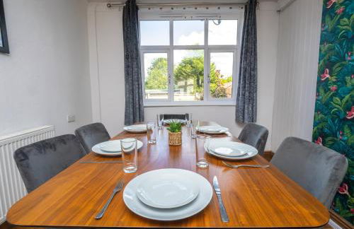 Spacious 3BR Home with Driveway Near NEC & Airport - Foto 40