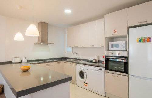 Spacious & Clean Apartment in Quiet Area - Photo 11