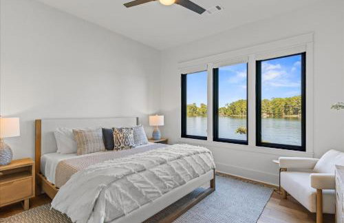 Luxe Lake Martin Home Pool Hot Tub Boat Dock - Foto 32