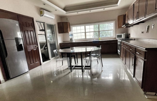 Room in Guest Room - 14 Comfortable Suite for 2 People - Photo 41