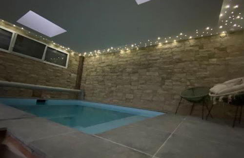 Villa avec piscine couverte et proche de la mer - Foto 18