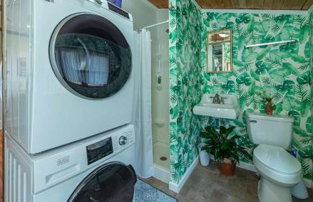 Bohemian Family Friendly 2BR Home-Near Biltmore - Foto 16