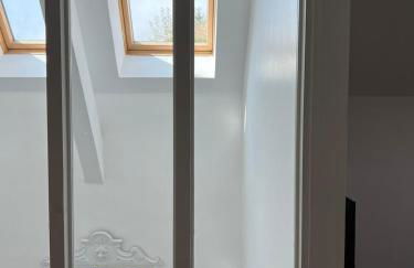 les chambres de pauline appartements avec climatisation et spa parking moto garage vélo - Foto 7