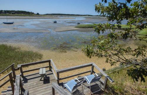 Waterfront Views of Creek- Beach Access! - Foto 22