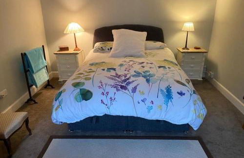 2x King Bedrooms, private living room & bathroom - Foto 2