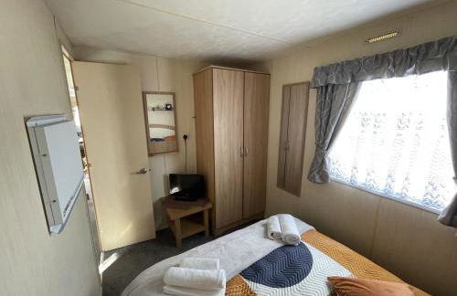 3 Bedroom Caravan, Edi Rita, Robin Hood, Pet Friendly - Photo 7