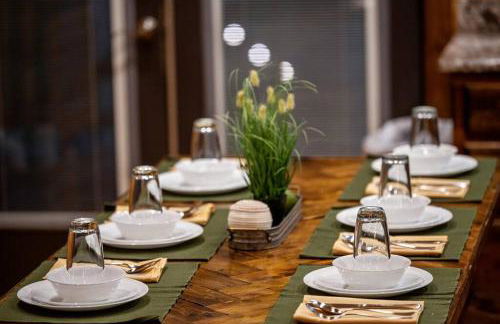 King Suite! Hot Tub, Arcade Games, L2 EV, Fire Pit, Kids Playset, Ping Pong, Dog Friendly - Foto 61