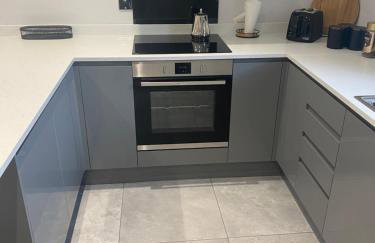 Modern 3-bed Apartment in Magherafelt Sleeps 8 - Foto 36